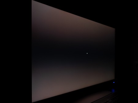 100_ravn_glowblack.jpg